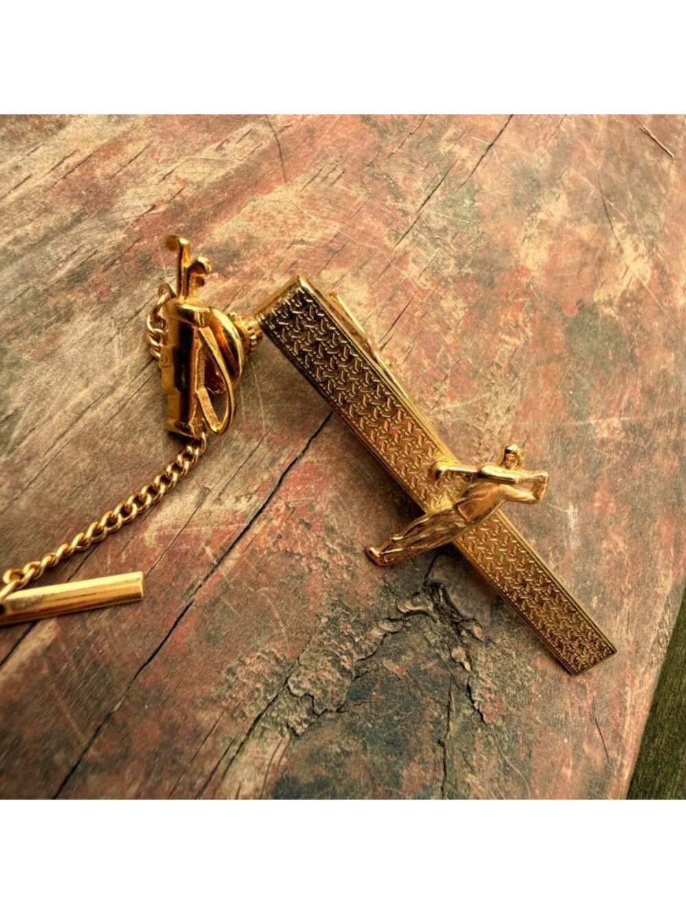 Vintage Stratton Gold Tone Tie Clip With Rifle & Plane Design